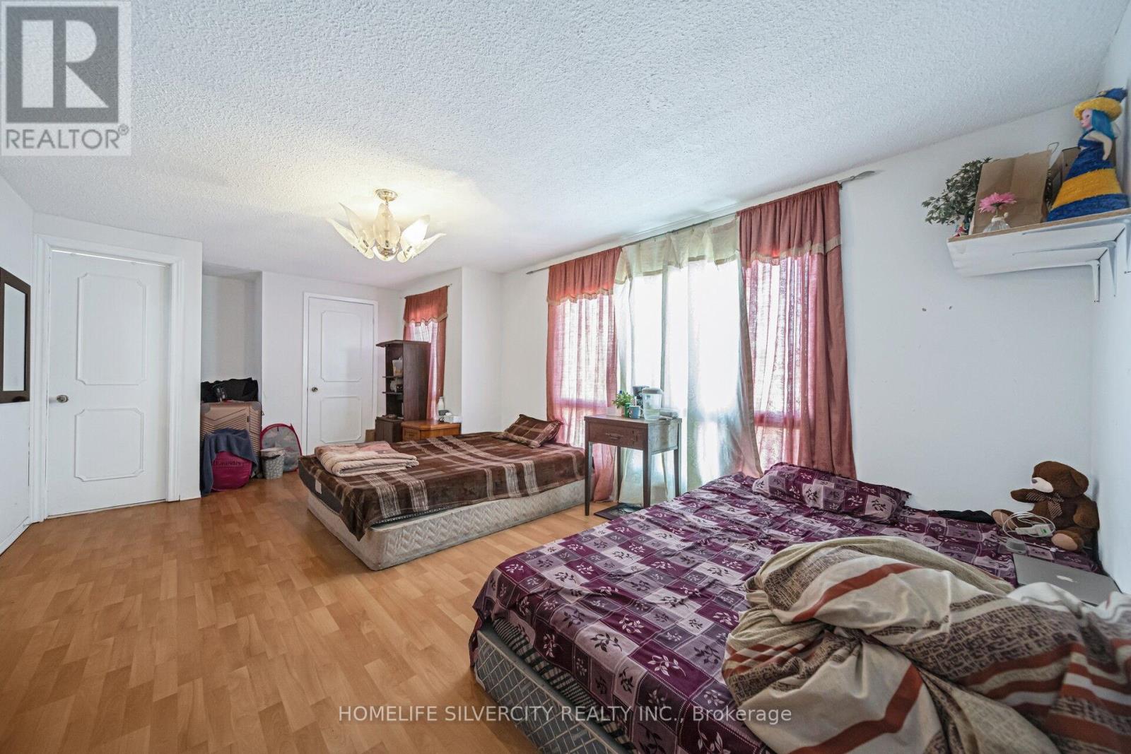 19 Pickard Lane, Brampton, Ontario  L6Y 2M4 - Photo 21 - W12574690