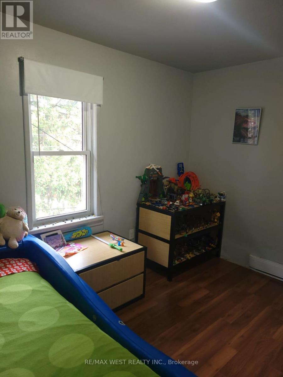 1240 - 1238 Niagara Street, Windsor, Ontario  N9A 3V6 - Photo 8 - X12569358