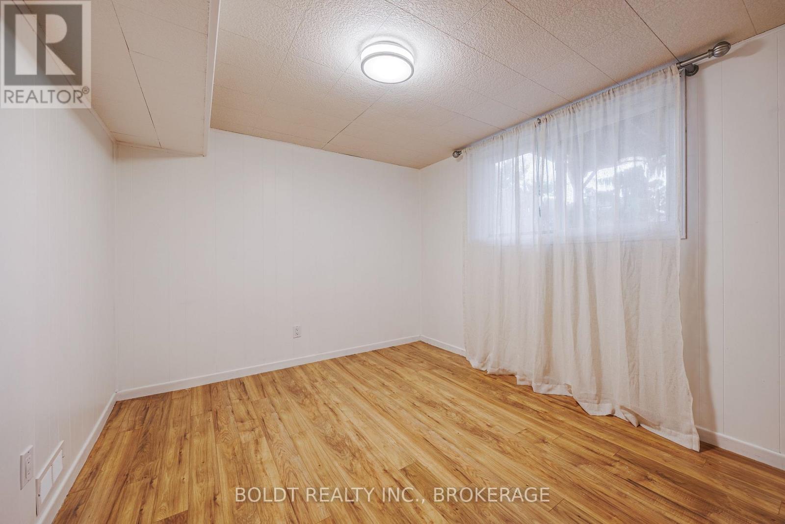 25 Neptune Drive, St. Catharines, Ontario  L2M 2S3 - Photo 24 - X12574850