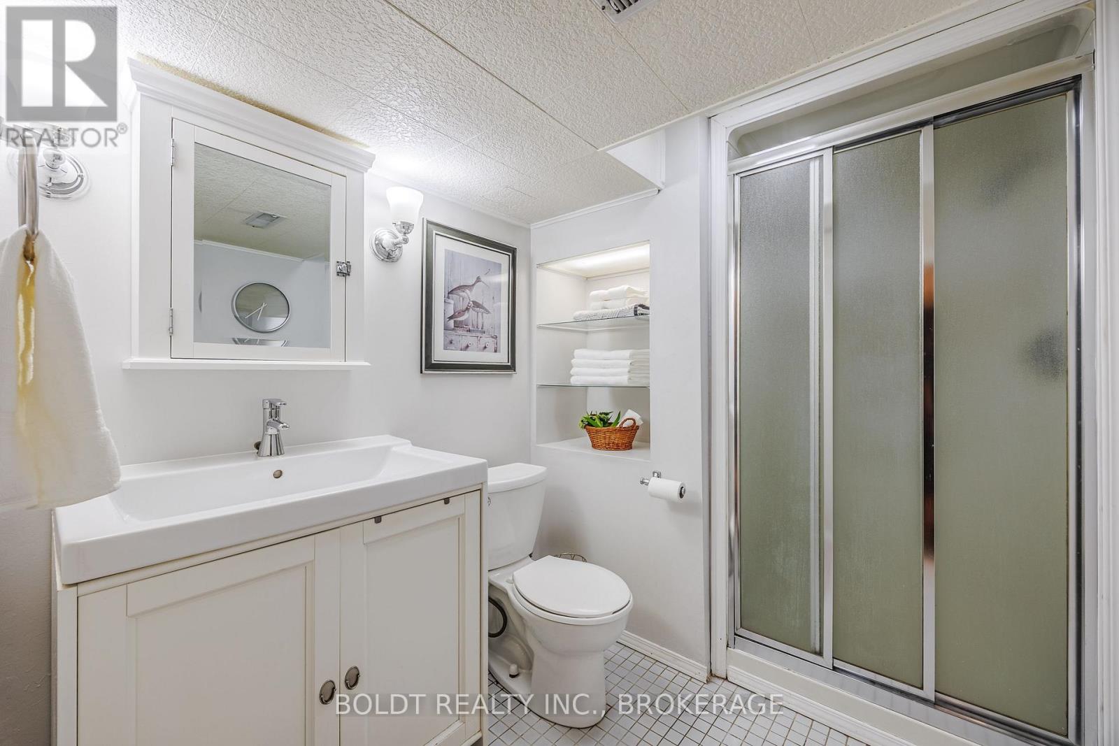 25 Neptune Drive, St. Catharines, Ontario  L2M 2S3 - Photo 27 - X12574850