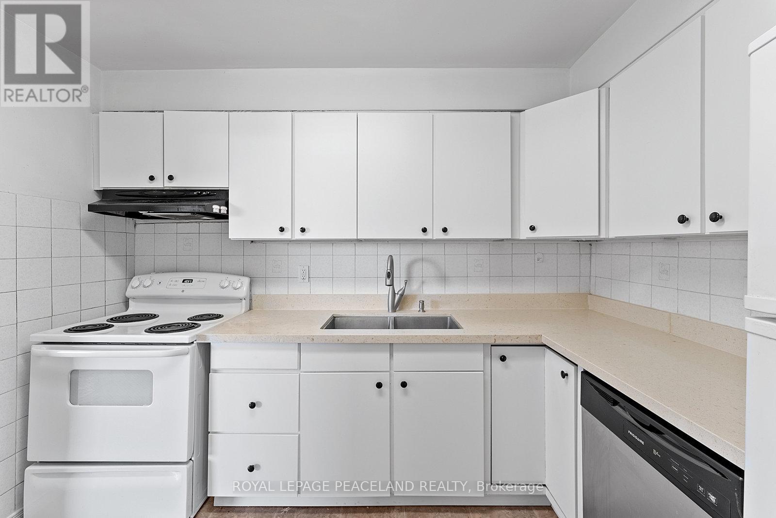 419 - 5 Massey Square, Toronto, Ontario  M4C 5L6 - Photo 11 - E12573782