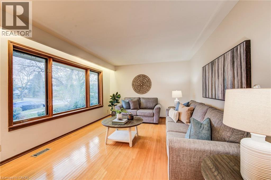 28 Peachwood Court, Kitchener, Ontario  N2B 1S6 - Photo 4 - 40790048