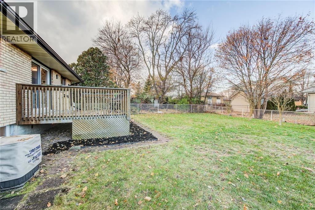 28 Peachwood Court, Kitchener, Ontario  N2B 1S6 - Photo 26 - 40790048