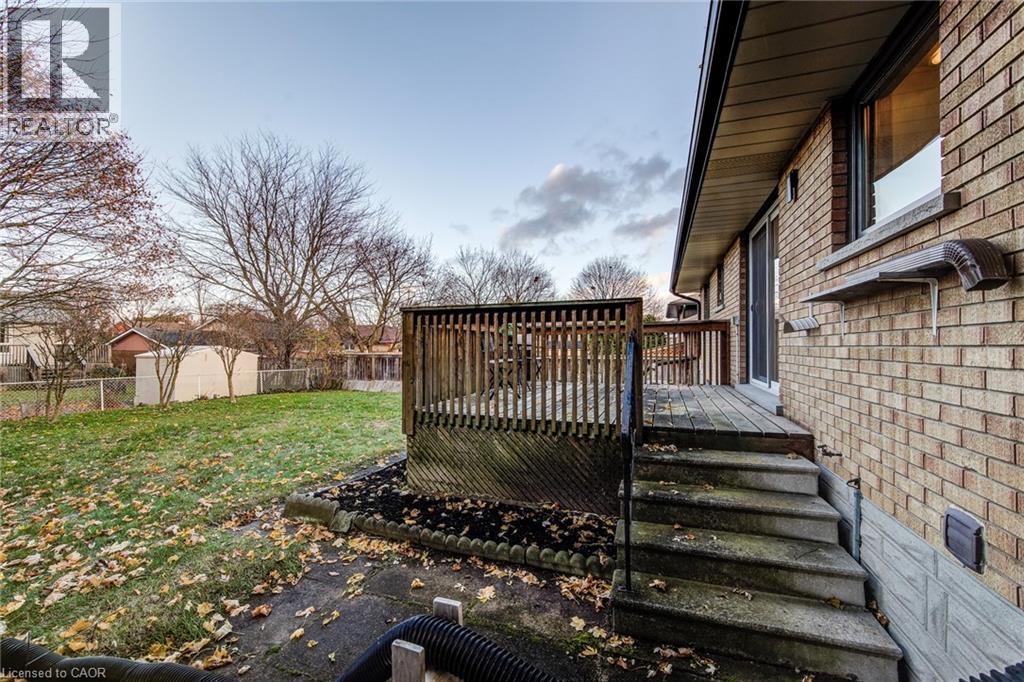 28 Peachwood Court, Kitchener, Ontario  N2B 1S6 - Photo 24 - 40790048