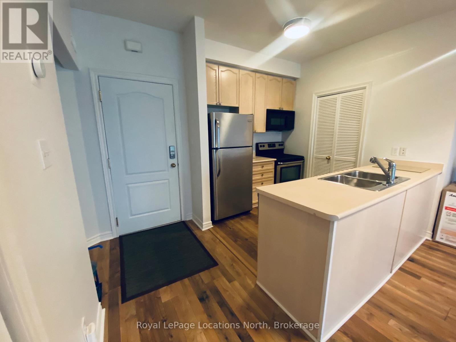 824 - 32 Dawson Drive, Collingwood, Ontario  L9Y 5B4 - Photo 6 - S12574700