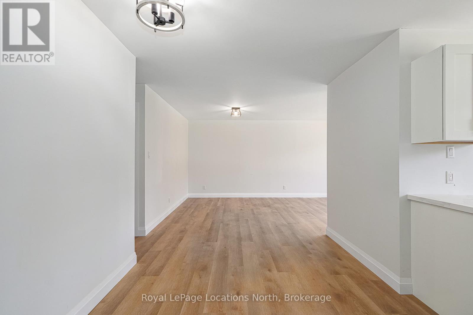 11 Lisbon Court, Wasaga Beach, Ontario  L9Z 1L2 - Photo 14 - S12574740