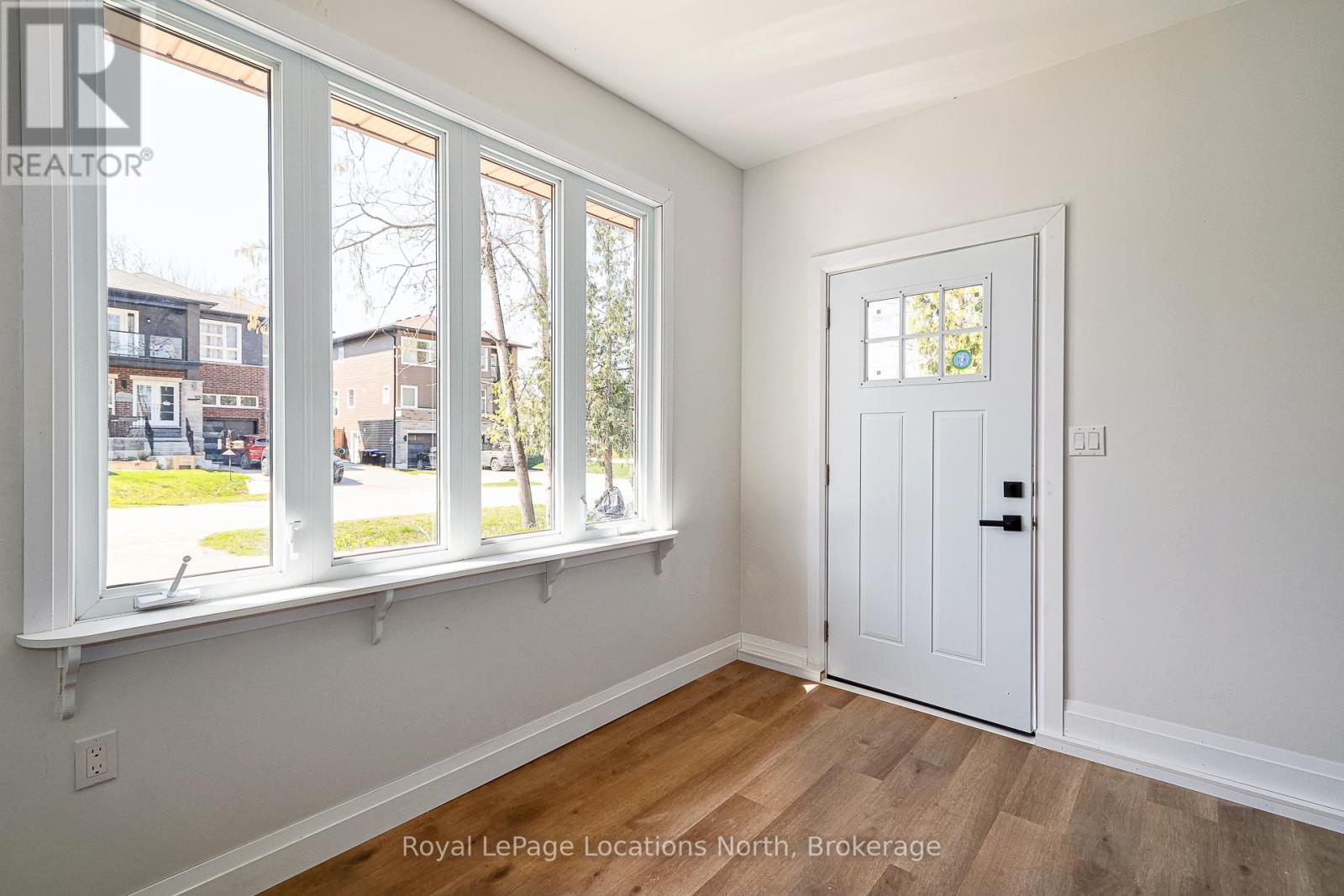 11 Lisbon Court, Wasaga Beach, Ontario  L9Z 1L2 - Photo 16 - S12574740