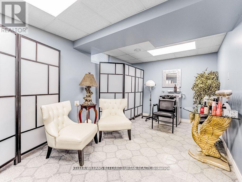 1166 Upper Wentworth Street E, Hamilton, Ontario  L9A 5G2 - Photo 29 - X12574600