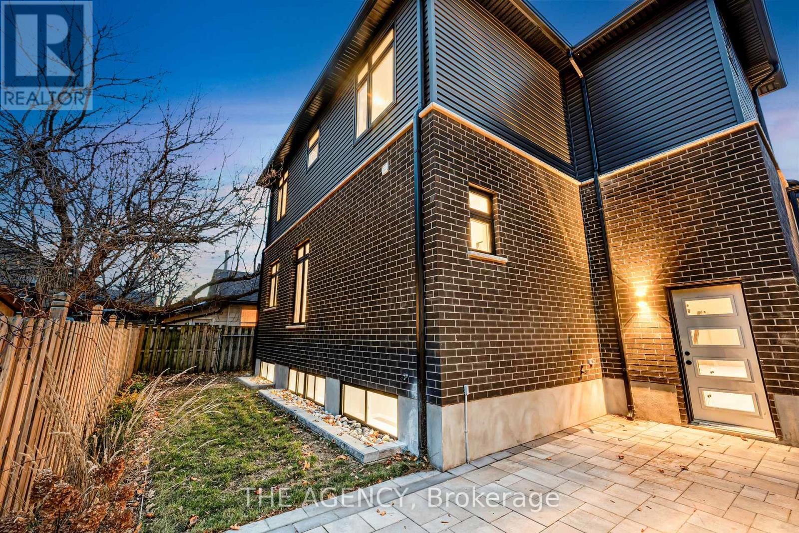 28 Norwich Street W, Guelph, Ontario N1H 2G8 - Photo 46 - X12574670