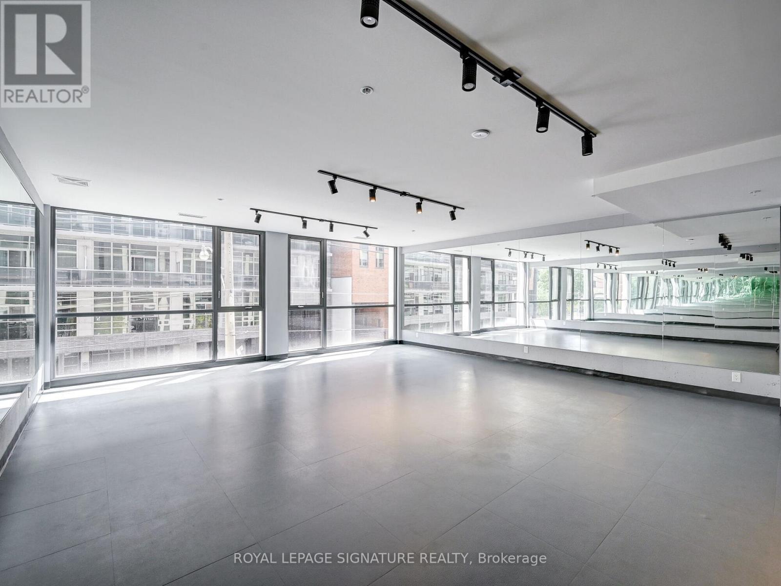 Ph18 - 39 Brant Street, Toronto, Ontario  M5V 0M8 - Photo 49 - C12574526