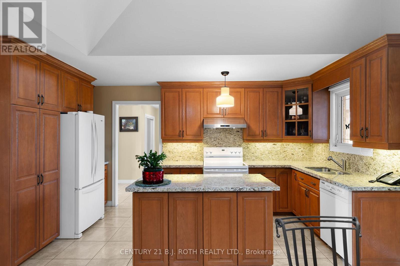 30 Tecumseth Heights Drive, New Tecumseth, Ontario  L0G 1W0 - Photo 12 - N12572046