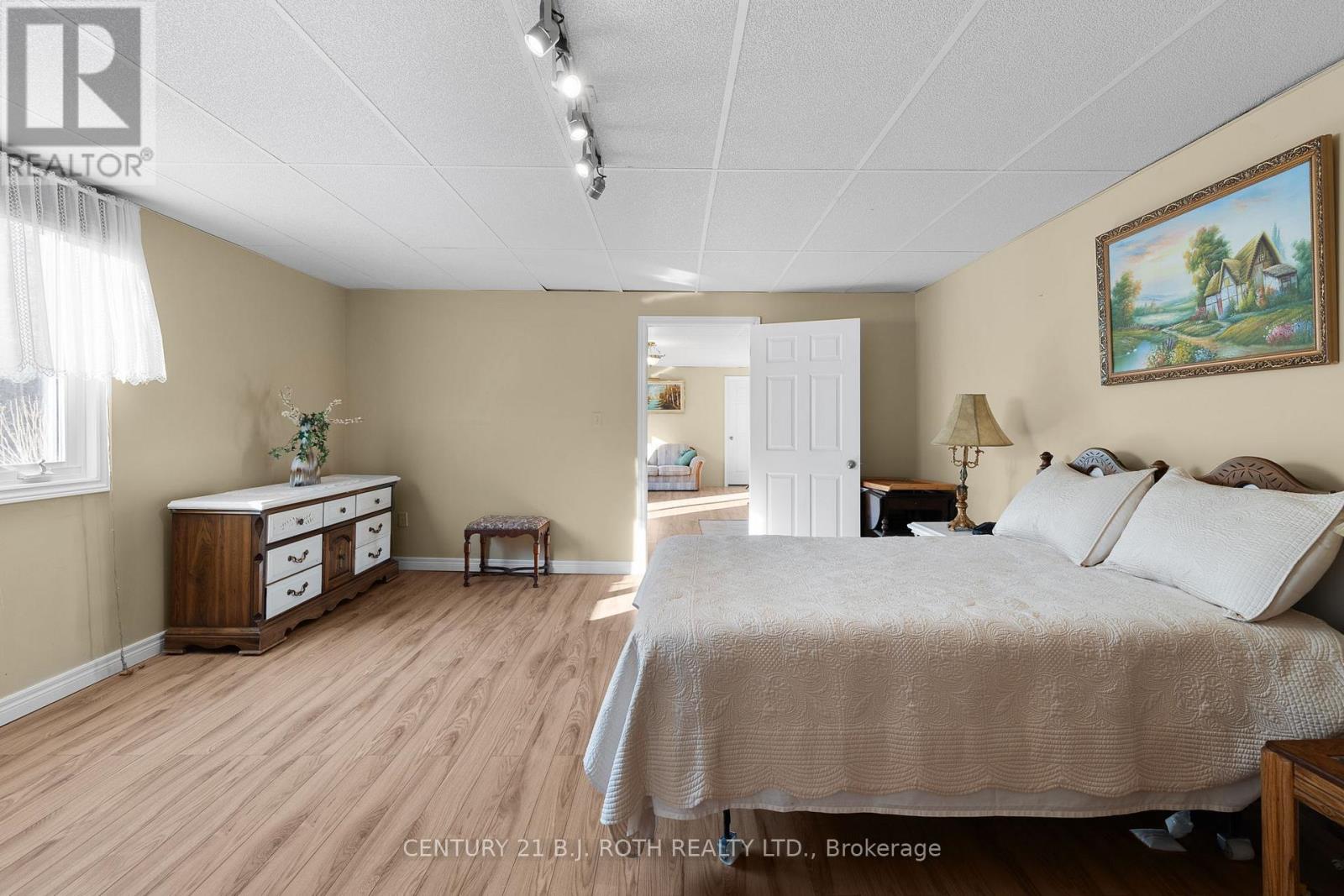 30 Tecumseth Heights Drive, New Tecumseth, Ontario  L0G 1W0 - Photo 29 - N12572046