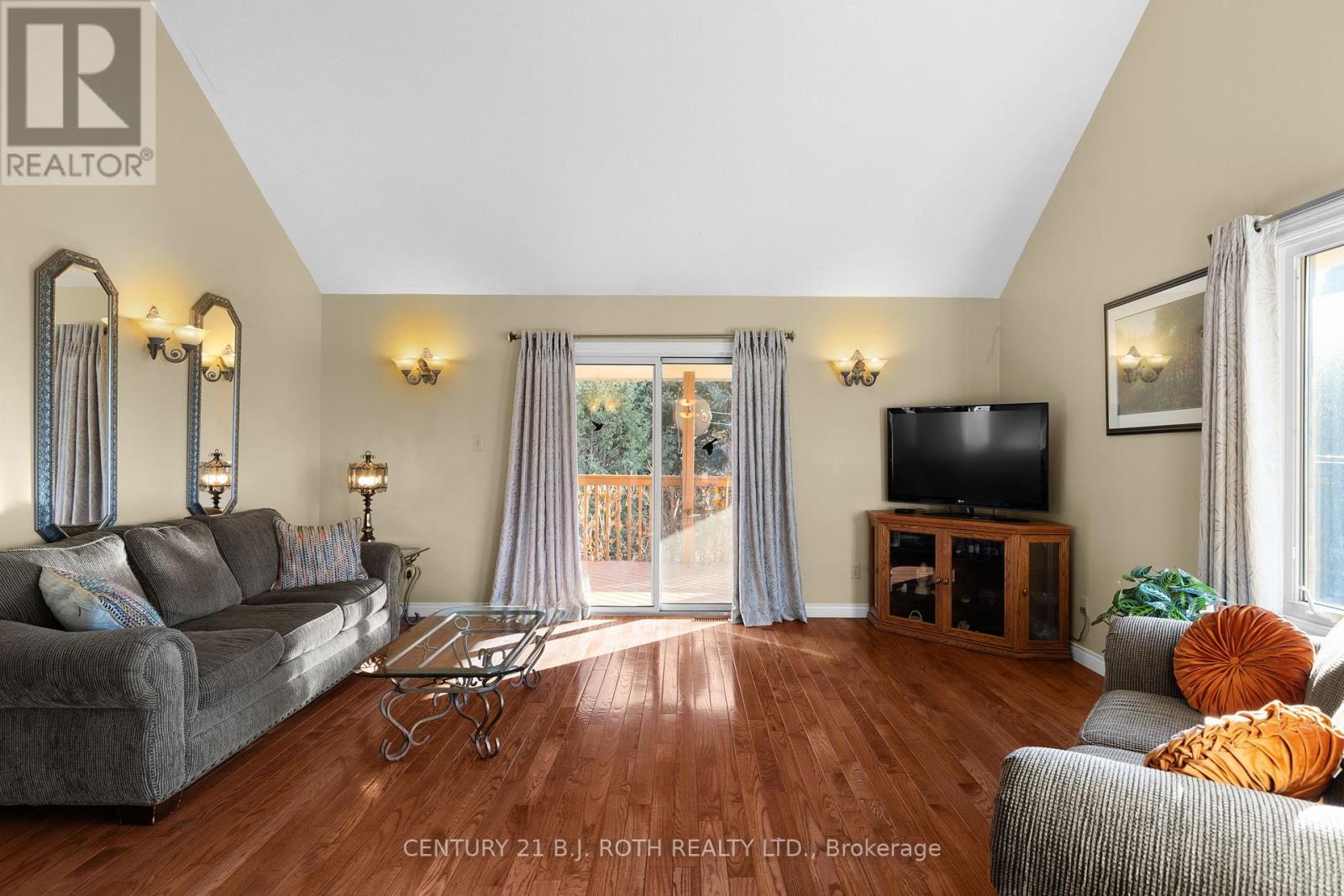 30 Tecumseth Heights Drive, New Tecumseth, Ontario  L0G 1W0 - Photo 8 - N12572046