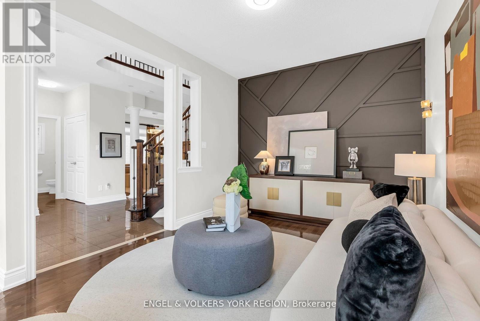 3236 Tacc Drive, Mississauga, Ontario  L5M 0H3 - Photo 9 - W12426588