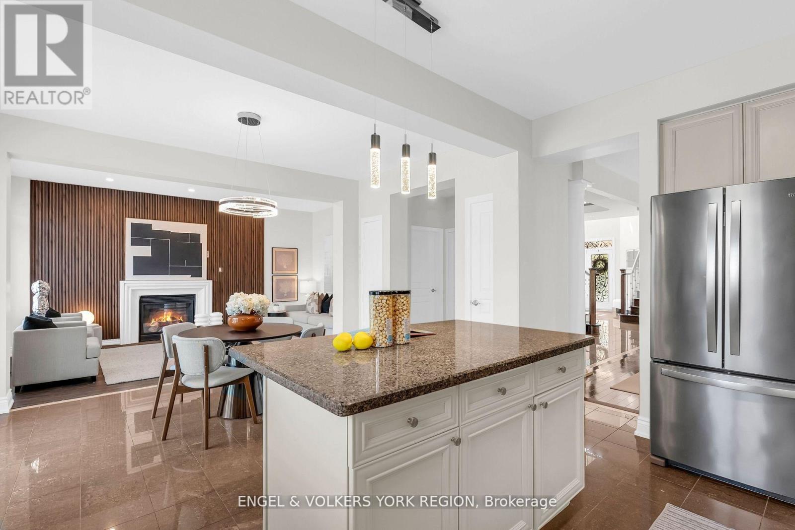 3236 Tacc Drive, Mississauga, Ontario  L5M 0H3 - Photo 17 - W12426588