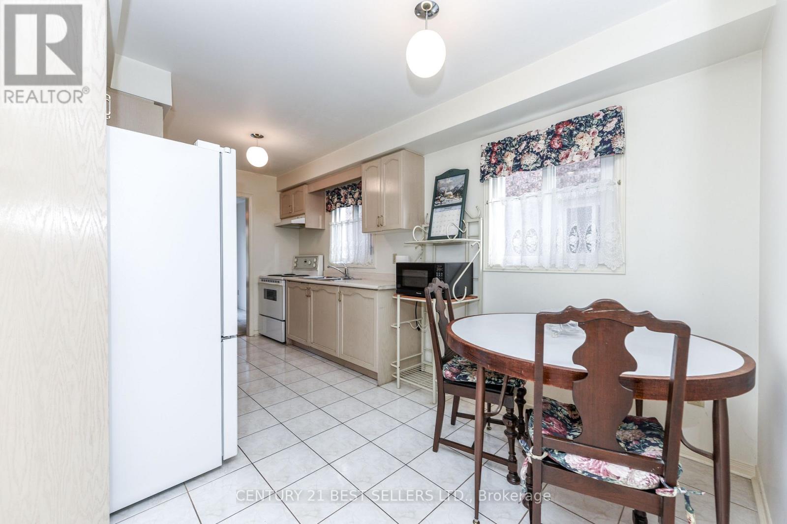 5439 Antrex Crescent, Mississauga, Ontario  L4Z 3T7 - Photo 7 - W12567268