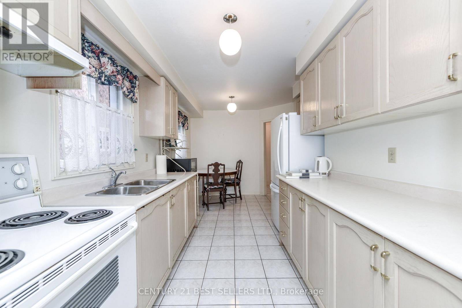 5439 Antrex Crescent, Mississauga, Ontario  L4Z 3T7 - Photo 8 - W12567268