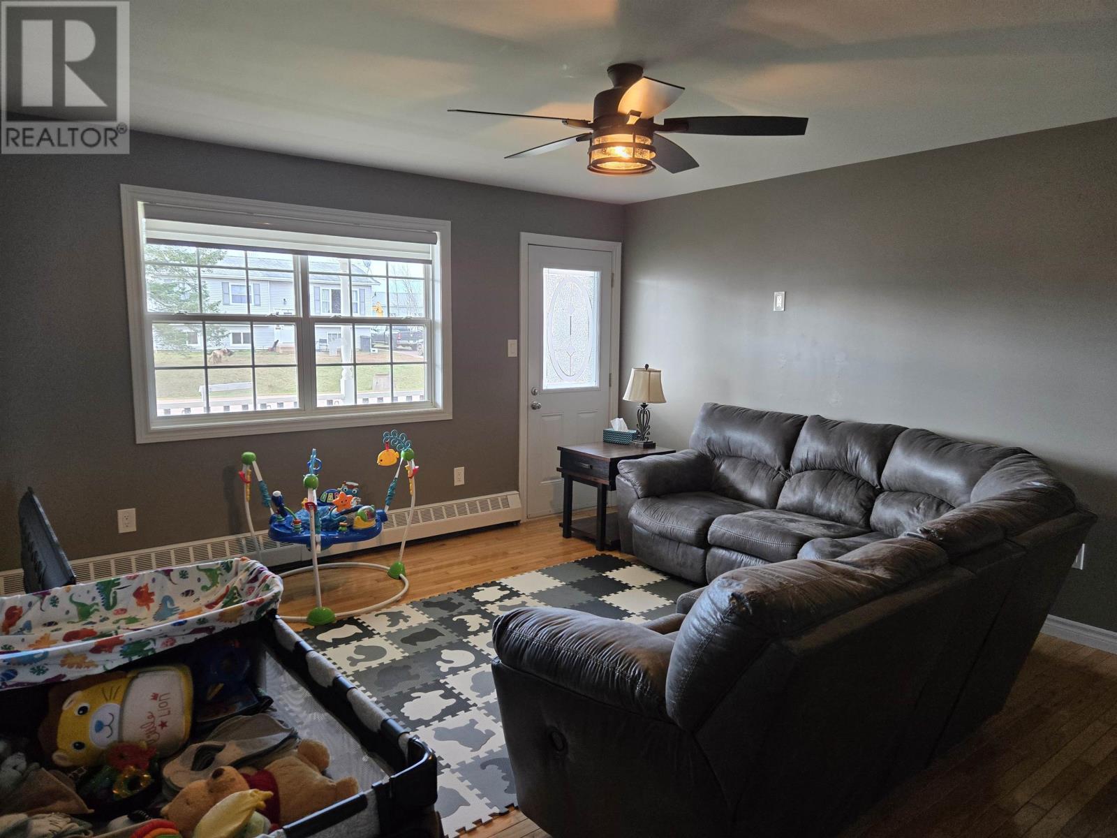 10 Jubilee Avenue, O'leary, Prince Edward Island  C0B 1V0 - Photo 7 - 202528514