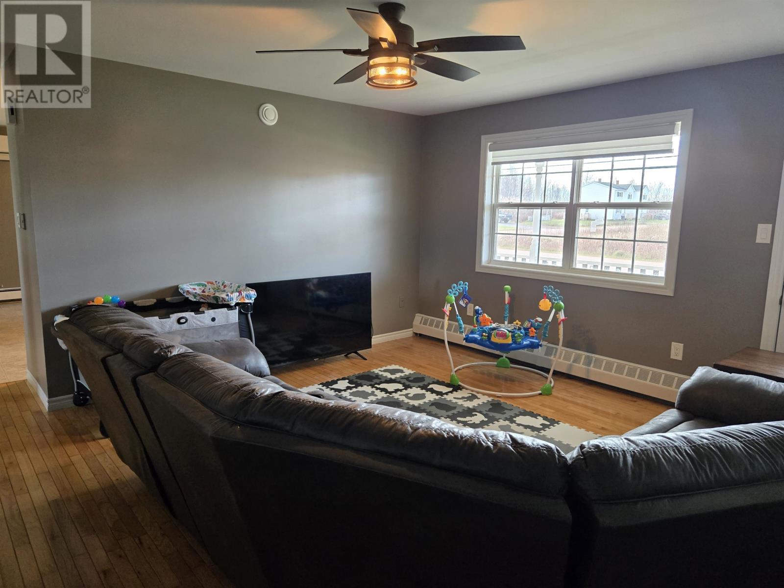 10 Jubilee Avenue, O'leary, Prince Edward Island  C0B 1V0 - Photo 8 - 202528514