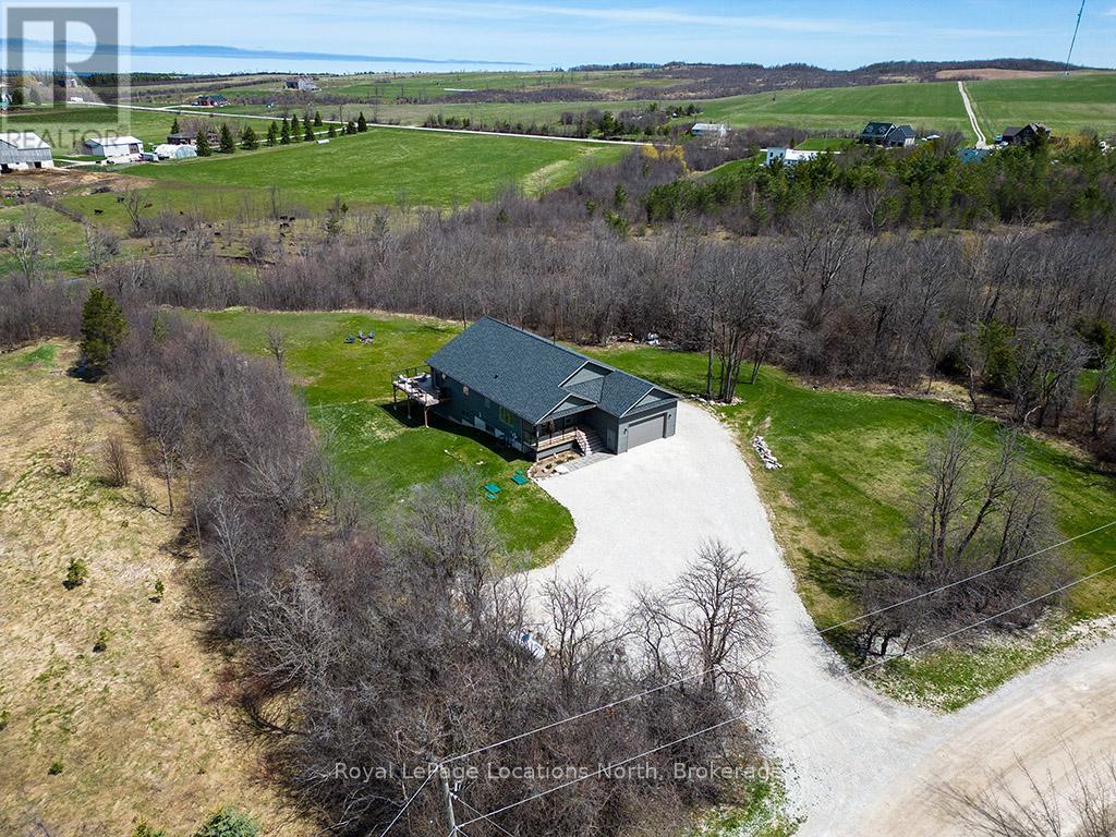 145 St Vincent Crescent, Meaford, Ontario  N4L 1W7 - Photo 2 - X12312549