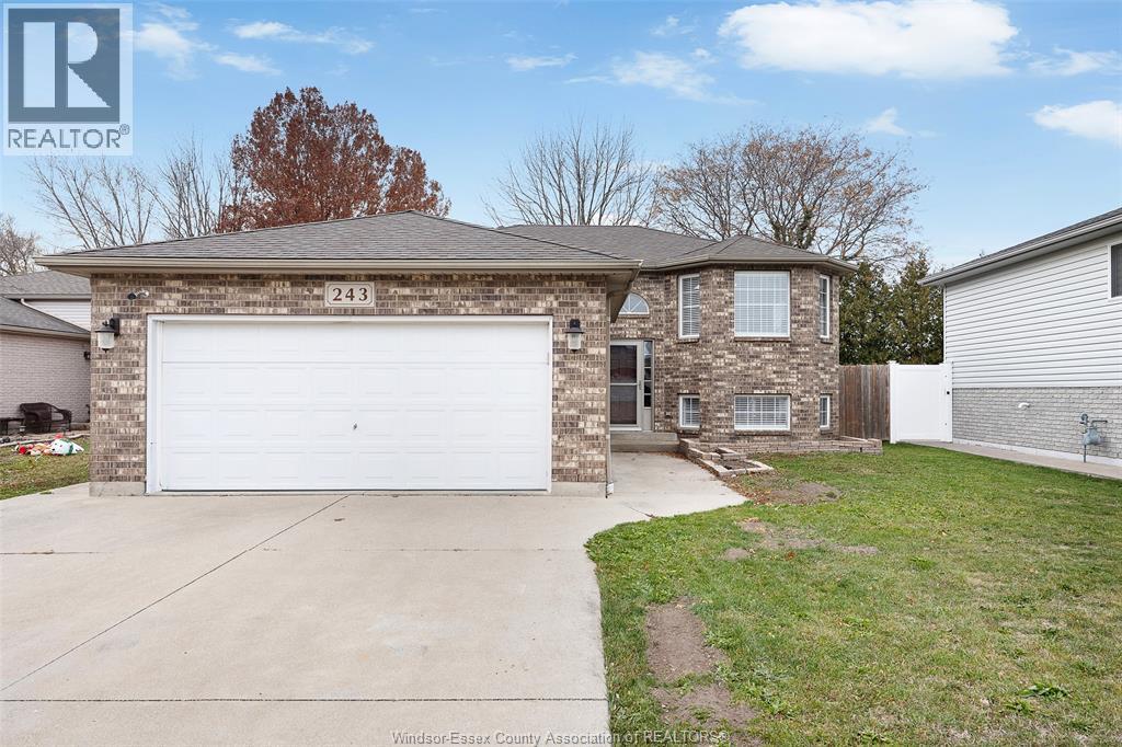 MLS# 25030527: 243 GAMMON CRESCENT, Lakeshore, Canada