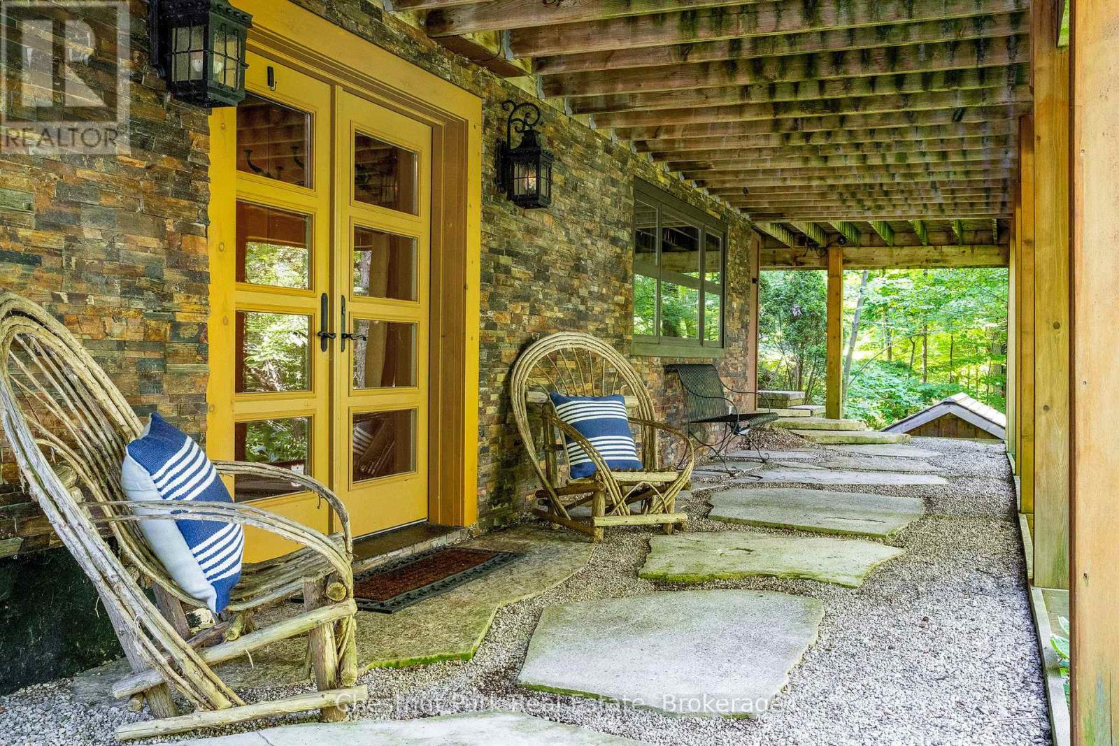 146 Chamonix Crescent, Blue Mountains, Ontario  L9Y 3Z2 - Photo 1 - X12575052