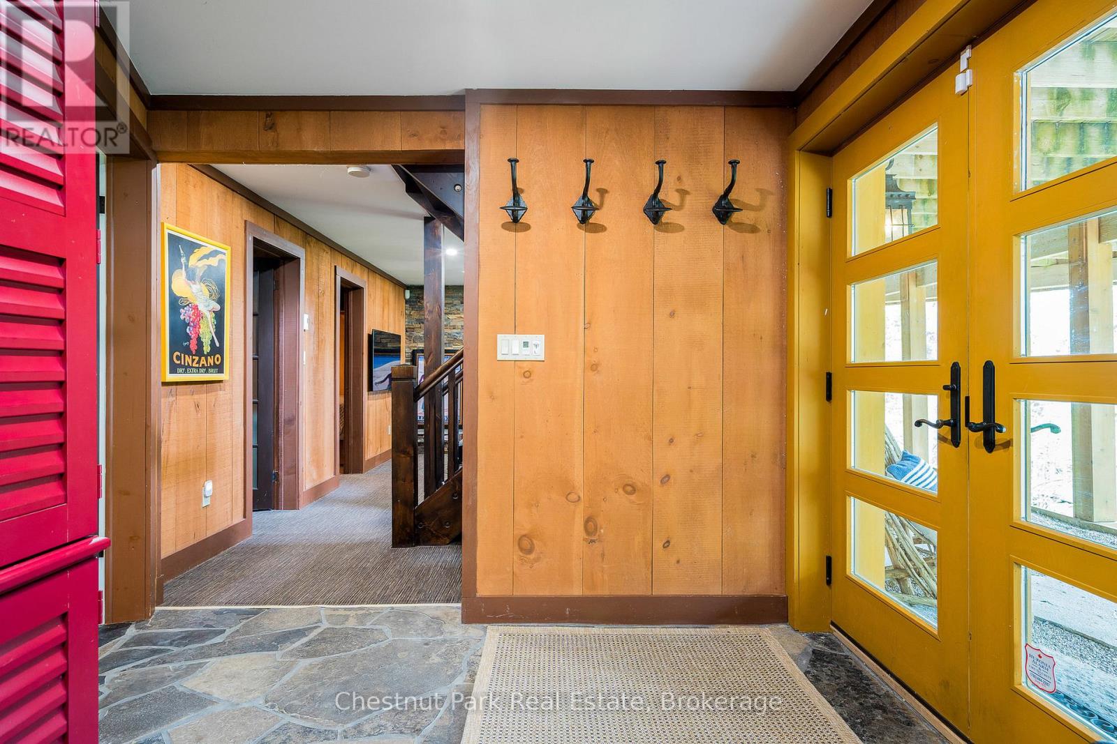 146 Chamonix Crescent, Blue Mountains, Ontario  L9Y 3Z2 - Photo 9 - X12575052