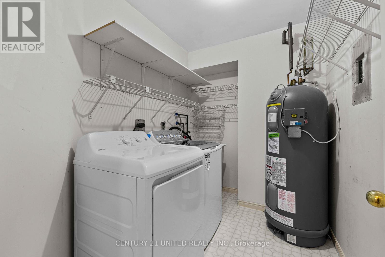 213 - 475 Parkhill Road W, Peterborough, Ontario  K9H 7M5 - Photo 13 - X12575086