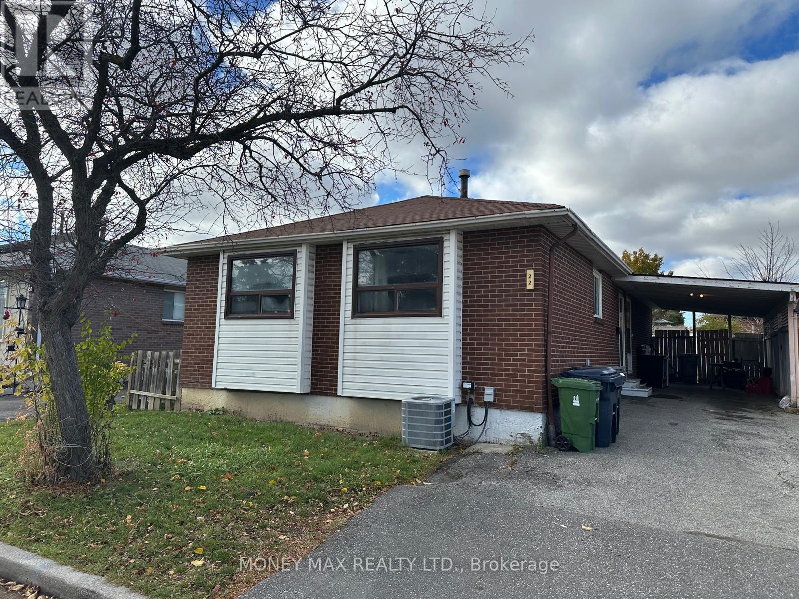 Main Floor - 22 Shalom Crescent, Toronto, Ontario  M9V 4J4 - Photo 6 - W12572612