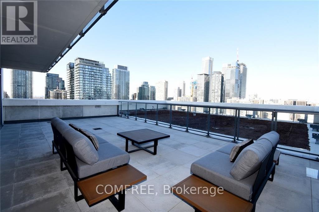 2305 - 81 Wellesley Street E, Toronto (Church-Yonge Corridor), Ontario  M4Y 0C5 - Photo 3 - C12575058