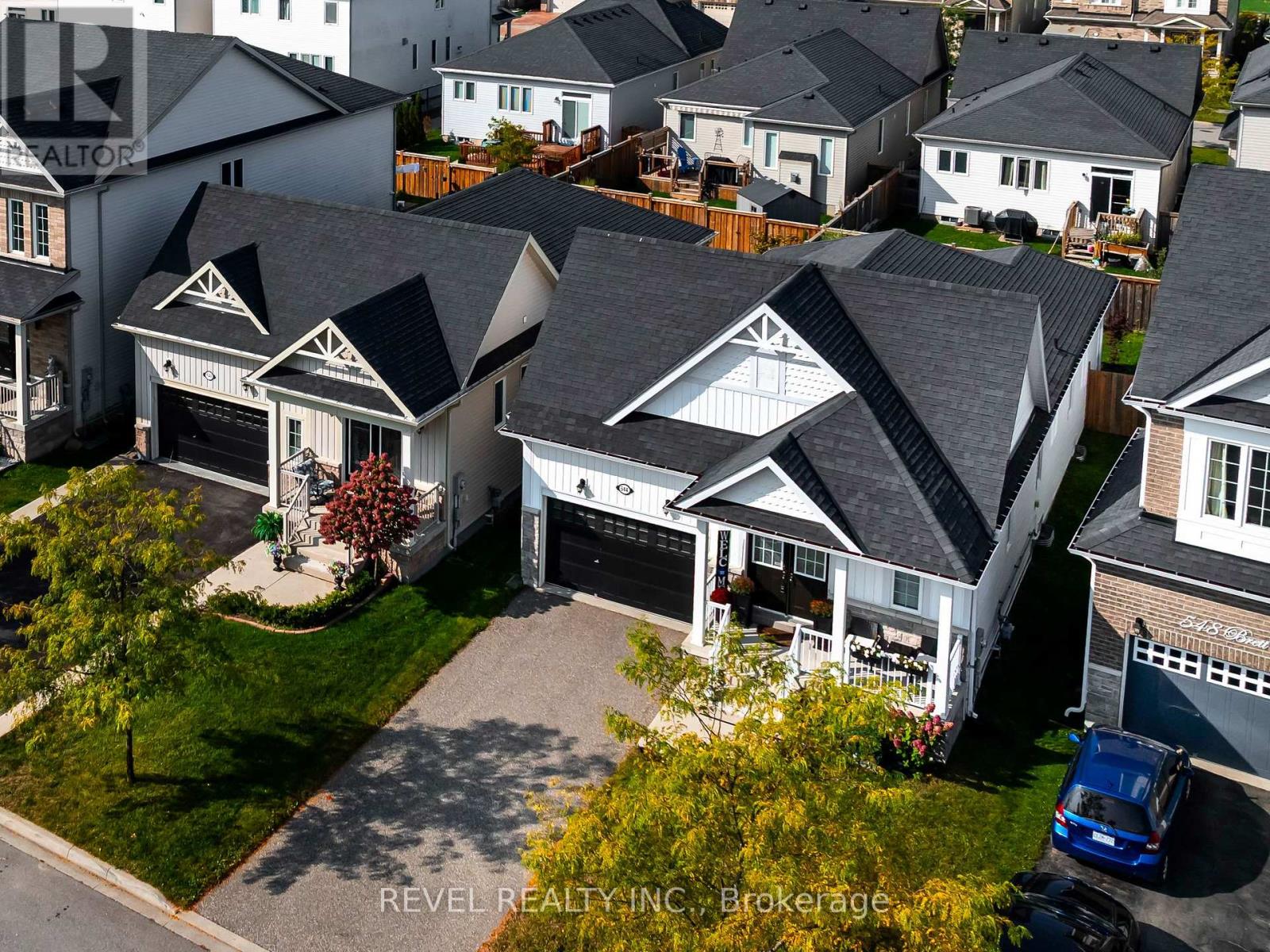 544 Brett Street, Shelburne, Ontario L9V 3V5 - Photo 3 - X12425825