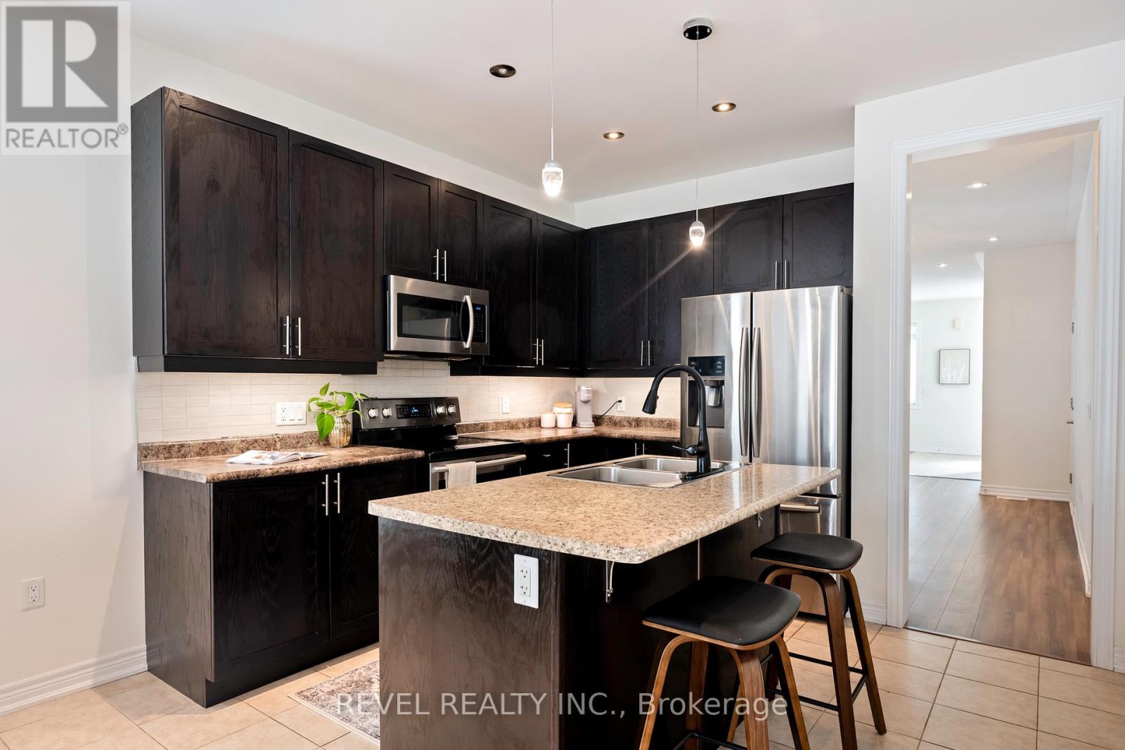 544 Brett Street, Shelburne, Ontario L9V 3V5 - Photo 15 - X12425825