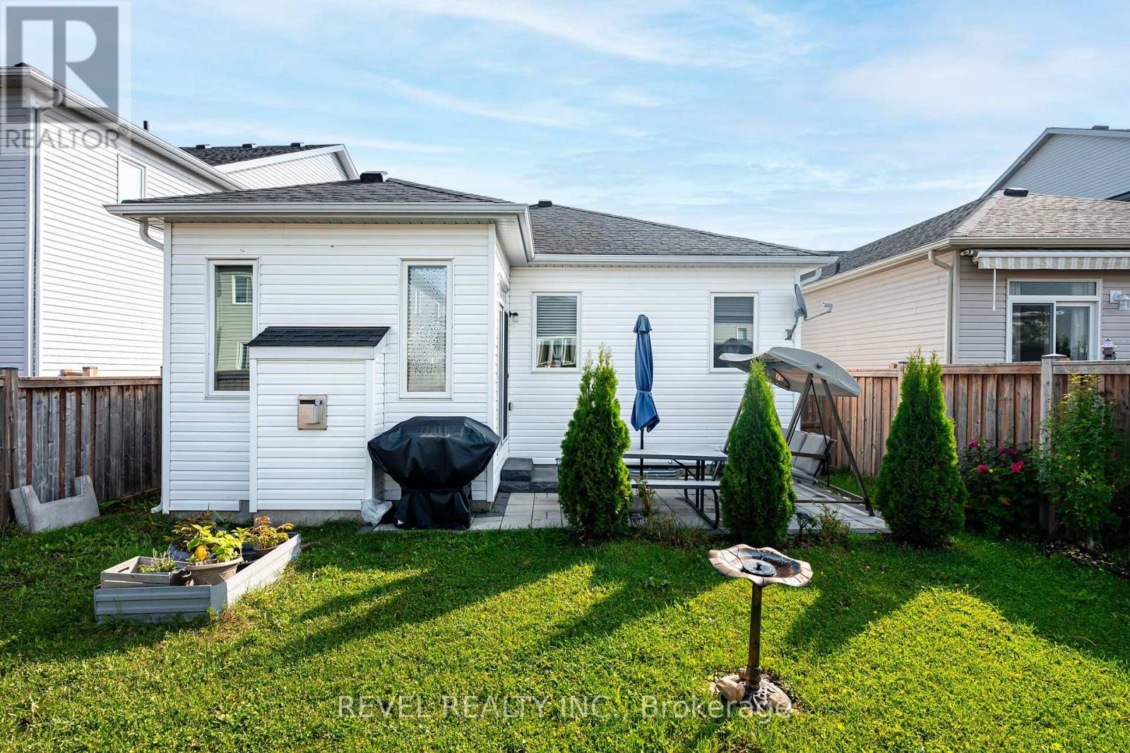 544 Brett Street, Shelburne, Ontario L9V 3V5 - Photo 30 - X12425825