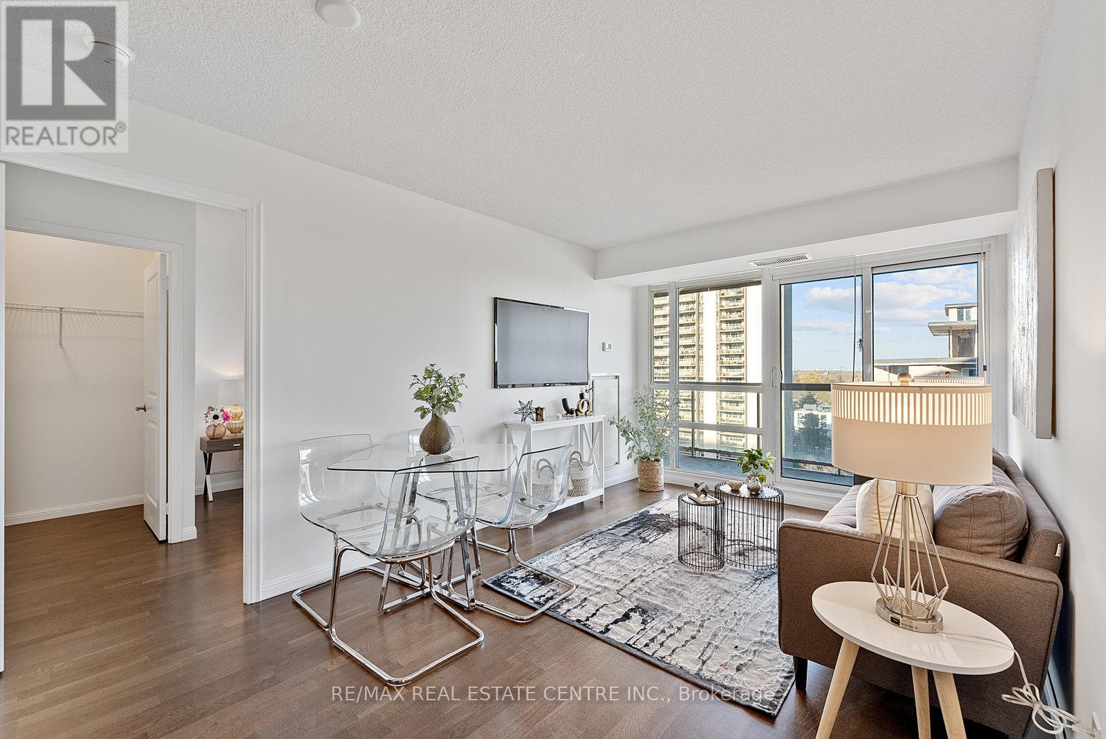 1405 - 900 Mount Pleasant Road, Toronto, Ontario  M4P 3J9 - Photo 11 - C12574752