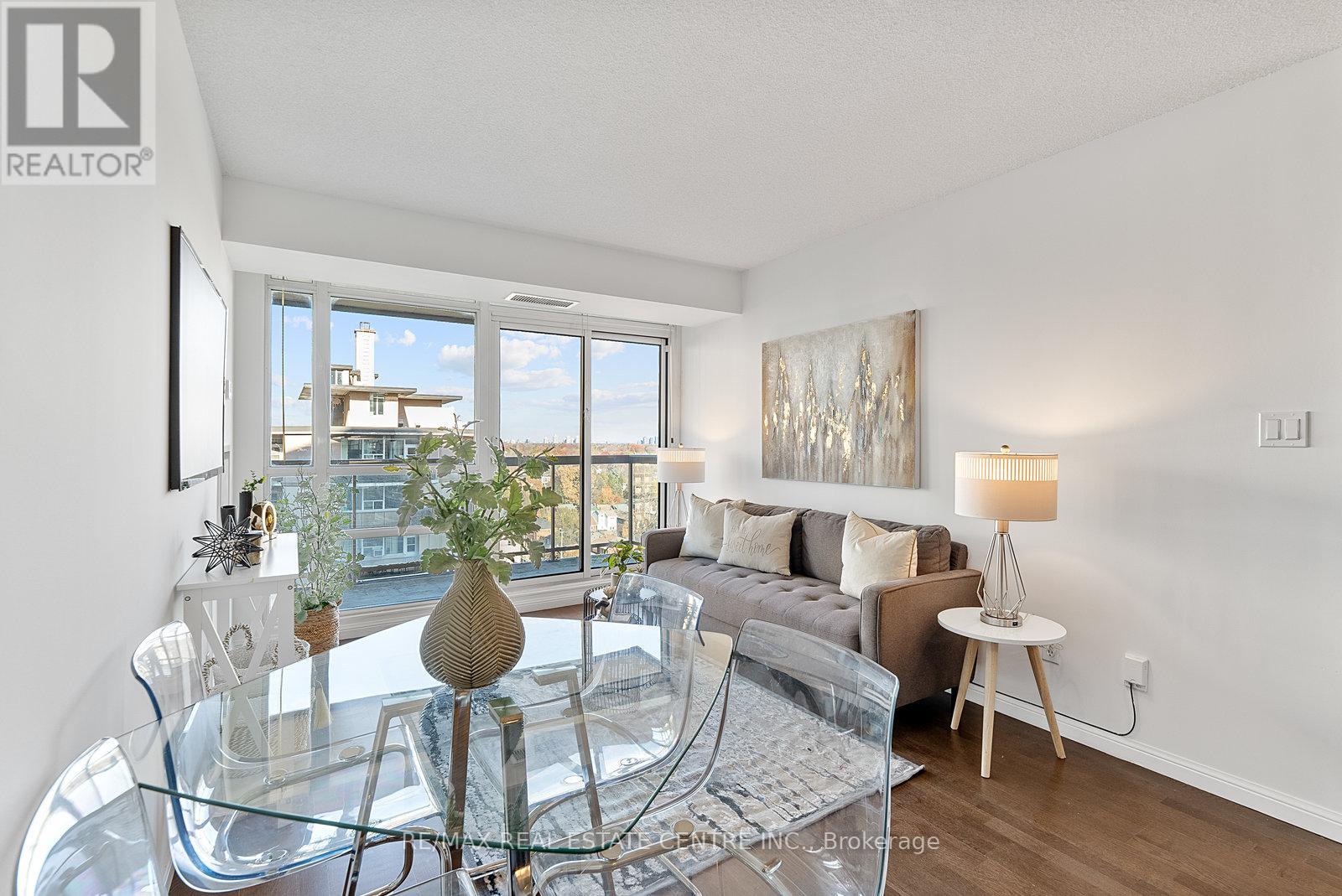 1405 - 900 Mount Pleasant Road, Toronto, Ontario  M4P 3J9 - Photo 13 - C12574752