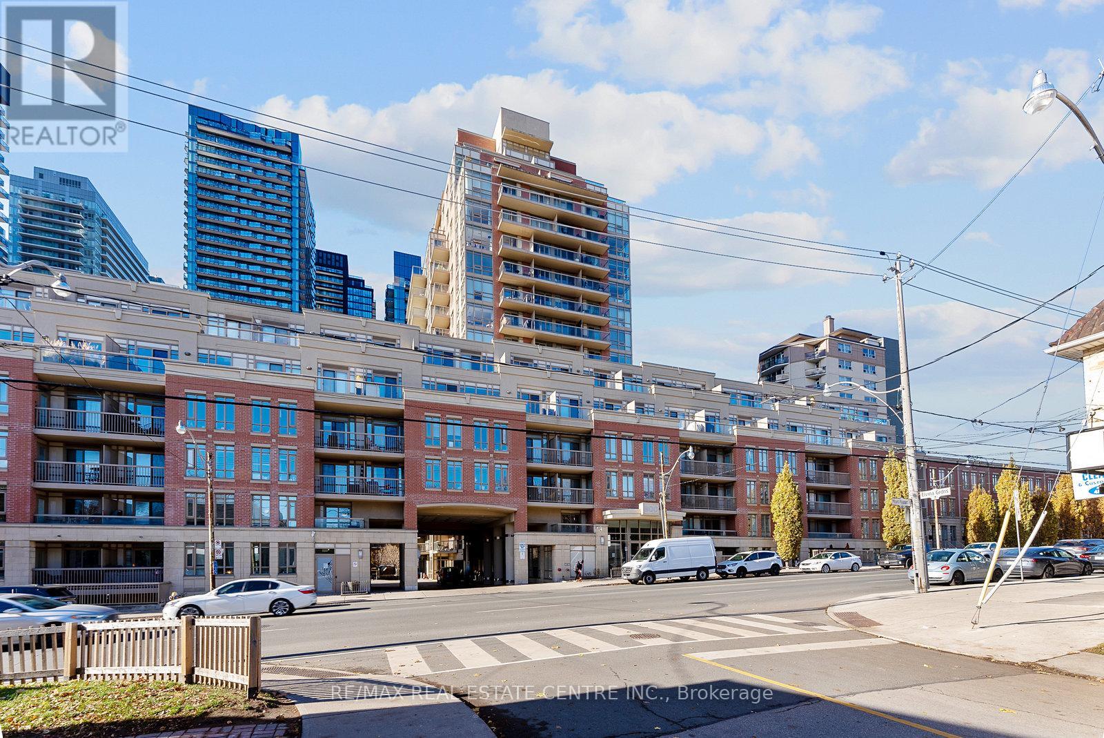 1405 - 900 Mount Pleasant Road, Toronto, Ontario  M4P 3J9 - Photo 2 - C12574752