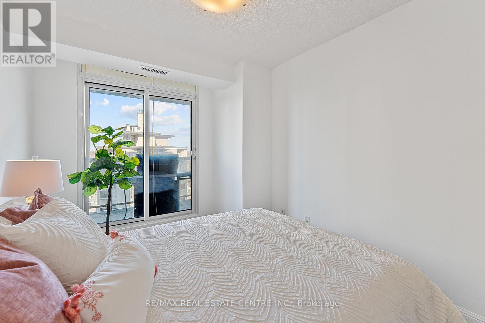 1405 - 900 Mount Pleasant Road, Toronto, Ontario  M4P 3J9 - Photo 20 - C12574752