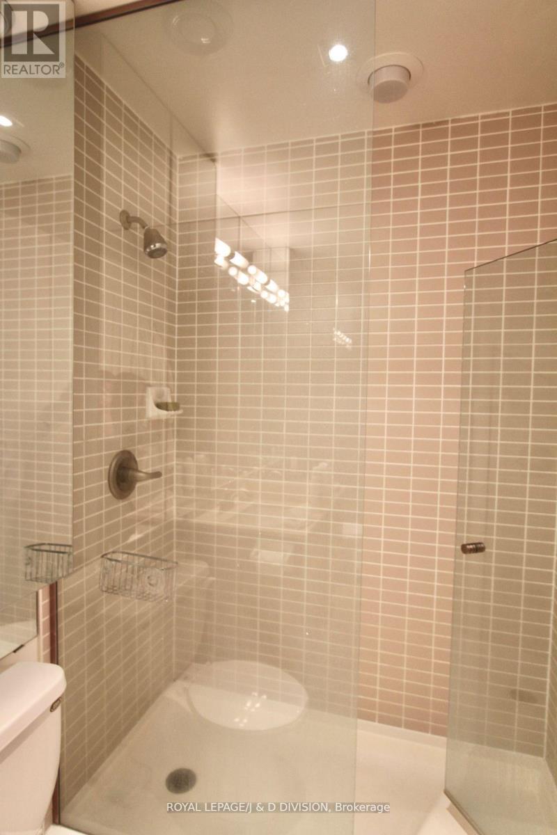 2202 - 18 Yorkville Avenue, Toronto, Ontario  M4W 3Y8 - Photo 9 - C12574760