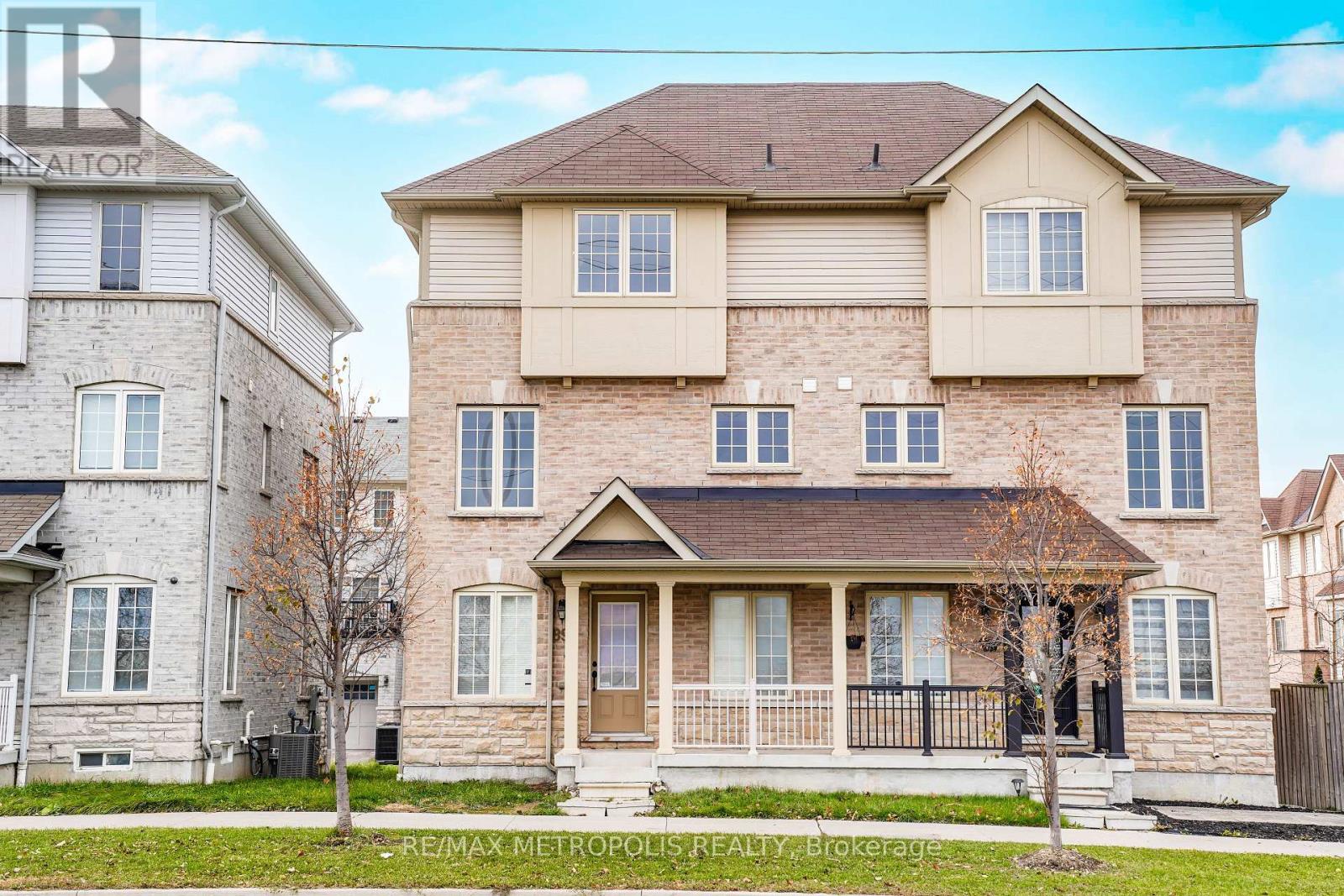 896 Audley Road S, Ajax, Ontario  L1Z 1L7 - Photo 2 - E12574880