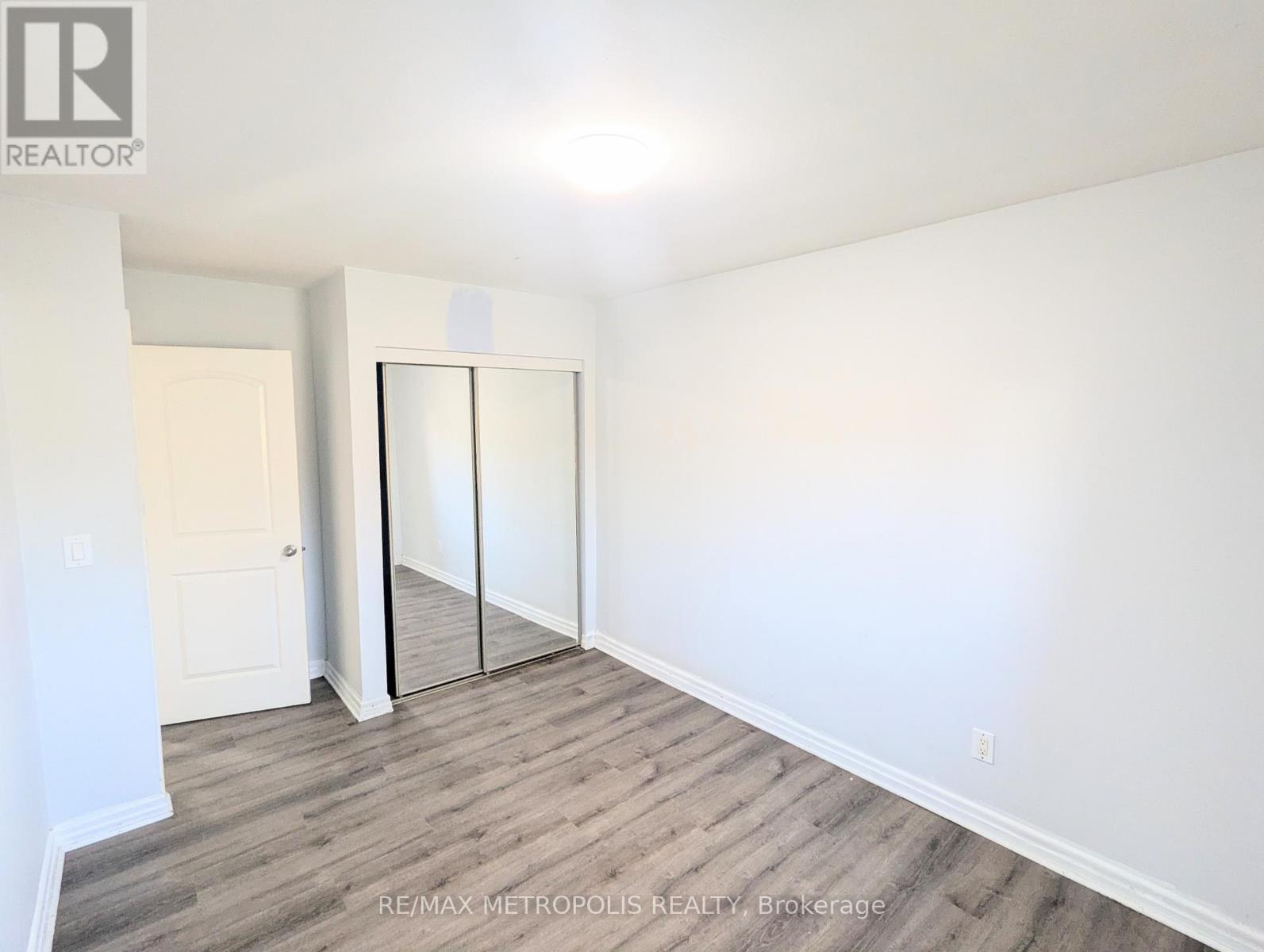 Main - 475 Emerald Avenue, Oshawa, Ontario  L1J 1K3 - Photo 14 - E12574902