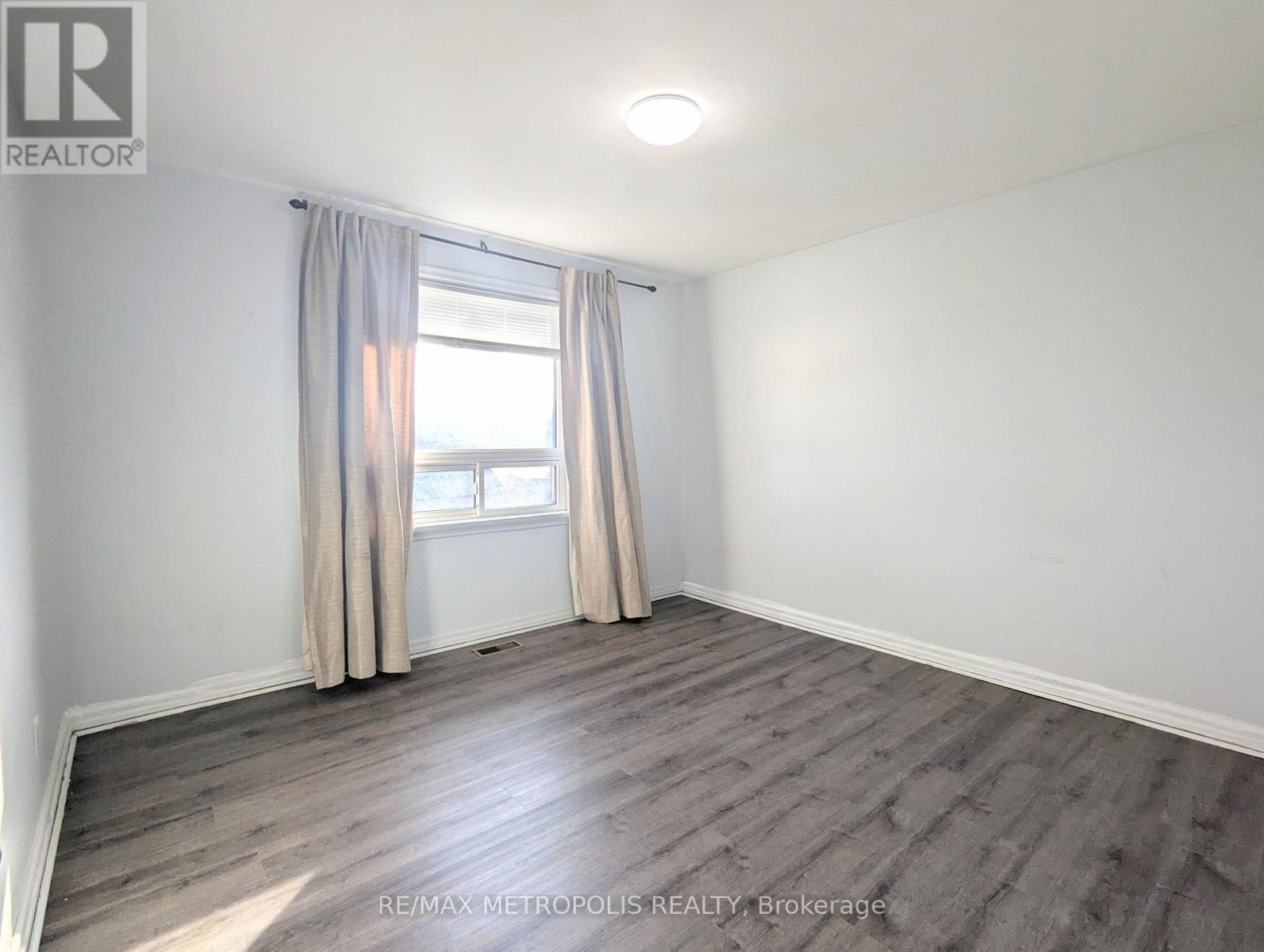 Main - 475 Emerald Avenue, Oshawa, Ontario  L1J 1K3 - Photo 15 - E12574902