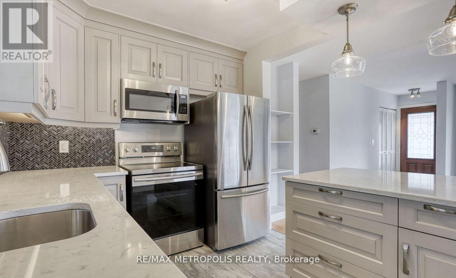 Main - 475 Emerald Avenue, Oshawa, Ontario  L1J 1K3 - Photo 8 - E12574902