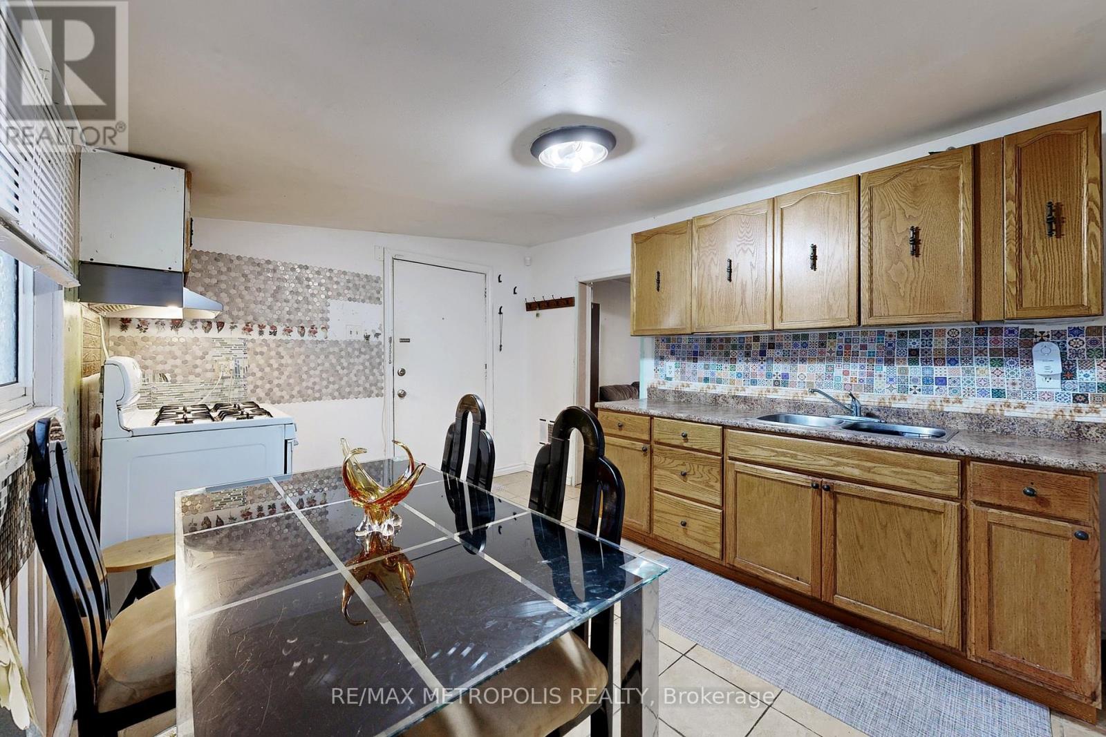 759 Douglas Street, Oshawa, Ontario  L1H 5C6 - Photo 17 - E12574910