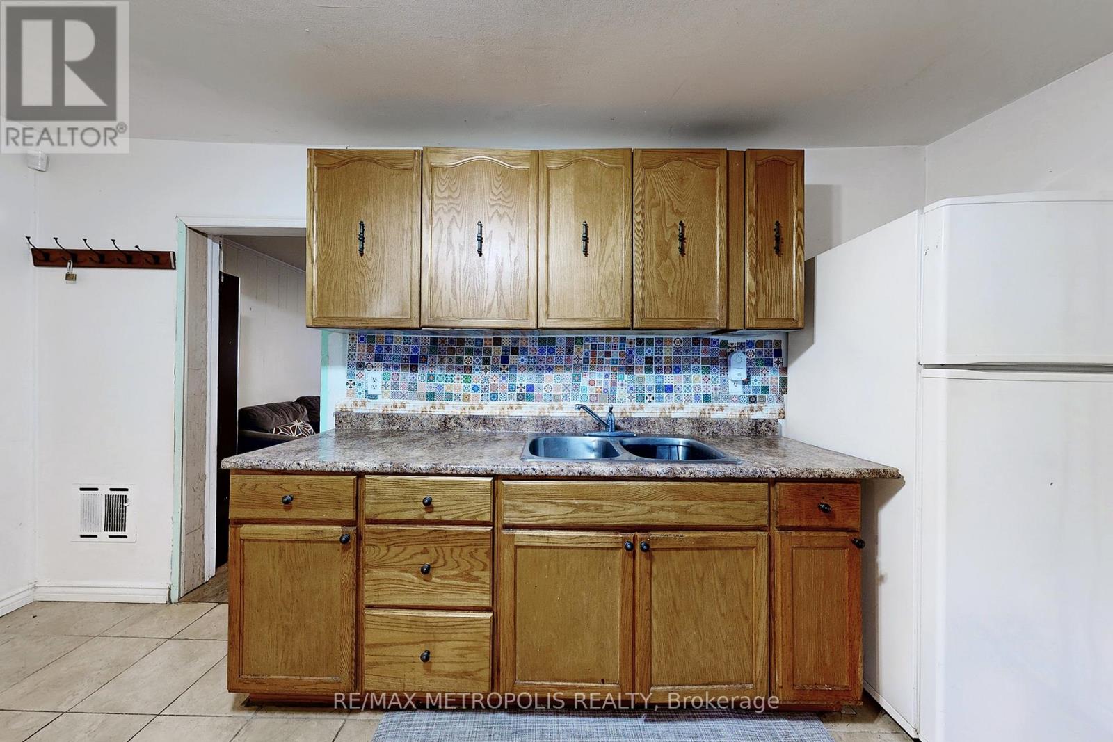 759 Douglas Street, Oshawa, Ontario  L1H 5C6 - Photo 18 - E12574910