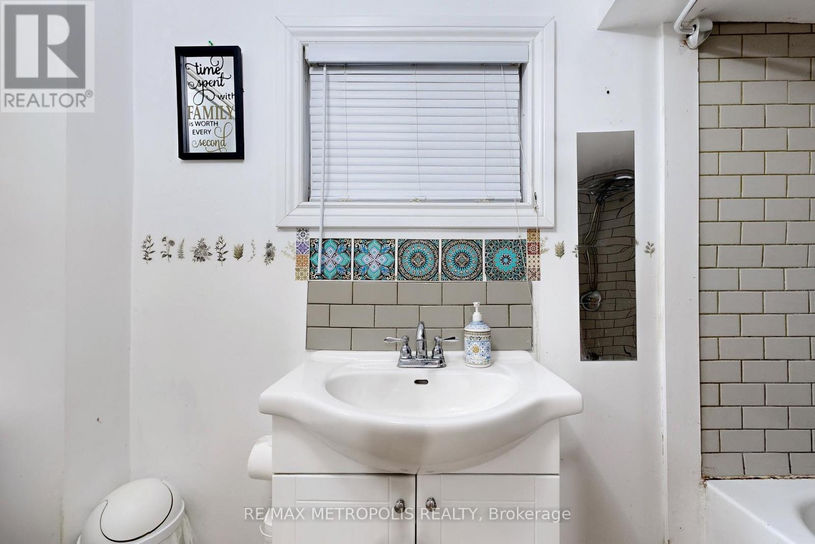 759 Douglas Street, Oshawa, Ontario  L1H 5C6 - Photo 29 - E12574910