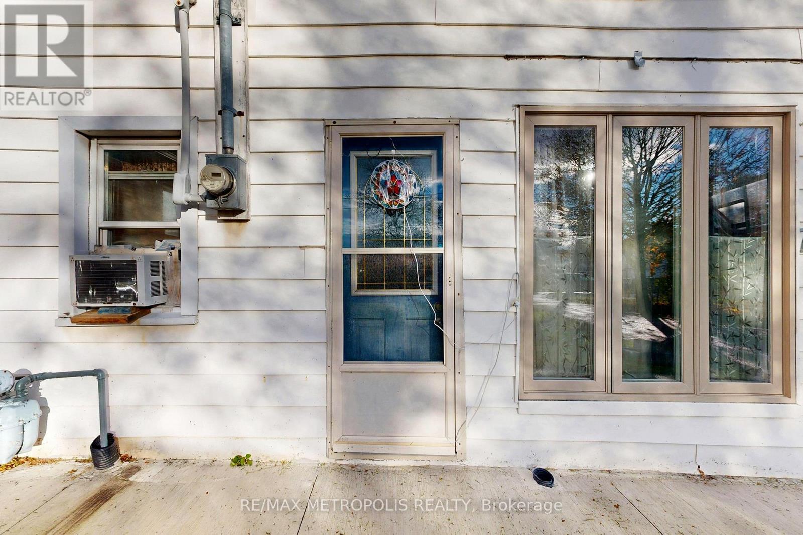 759 Douglas Street, Oshawa, Ontario  L1H 5C6 - Photo 6 - E12574910