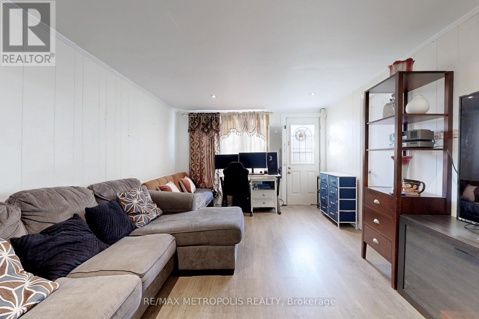 759 Douglas Street, Oshawa, Ontario  L1H 5C6 - Photo 7 - E12574910