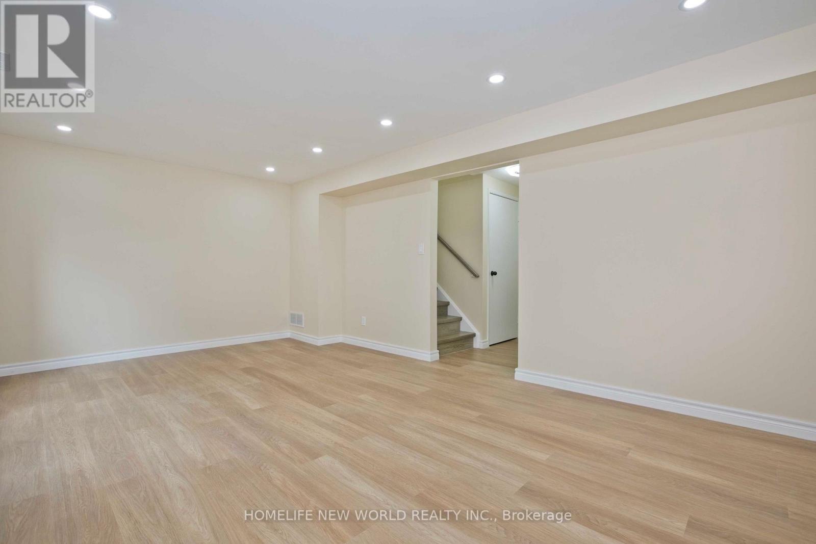 4 Glen Springs Drive, Toronto, Ontario  M1W 1X8 - Photo 21 - E12574924