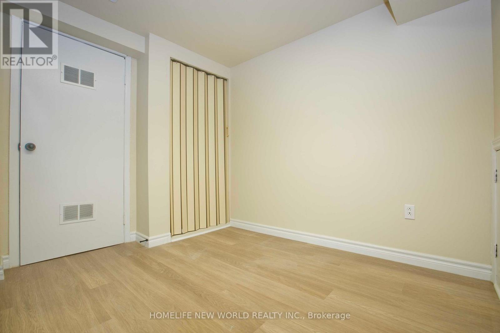 4 Glen Springs Drive, Toronto, Ontario  M1W 1X8 - Photo 23 - E12574924