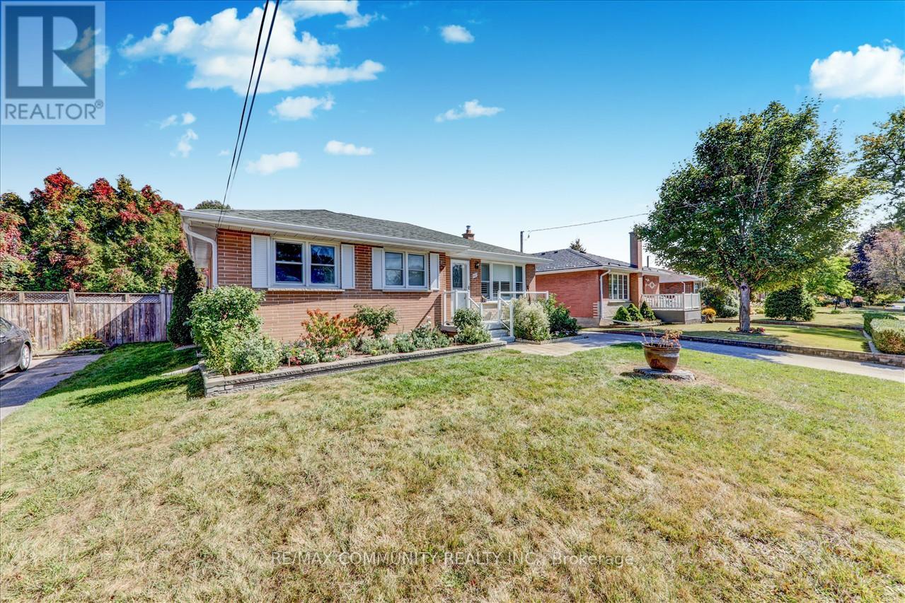 Bsmt - 607 Wychwood Street, Oshawa, Ontario  L1G 2T4 - Photo 2 - E12574988